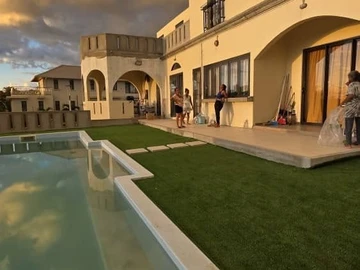 6 Bedroom Villa