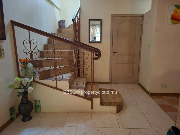 House For Rent – Belle Rose