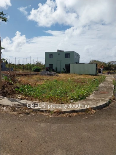 Land For Sale – Petit Raffray 