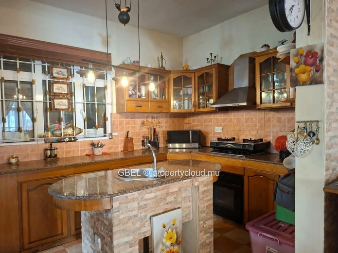 House For Rent – Belle Rose