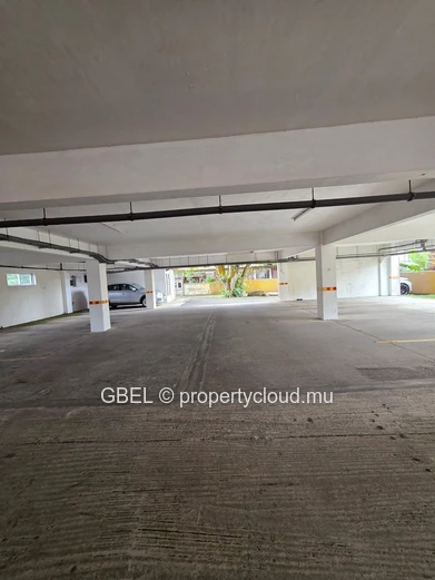 Bright 3BR Apartment in Floréal, Curepipe — 135 m²