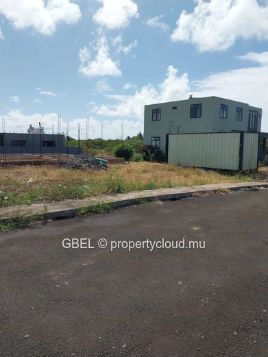 Land For Sale – Petit Raffray 