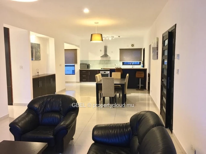 Spacious 3-Bed Apartment with Pool in Sodnac, Mauritius