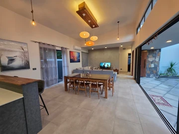 4 Bedroom Villa