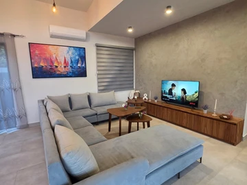 4 Bedroom Villa