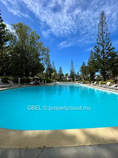 Cozy 3-Bed Pereybere Duplex with Bright Rooms & AC