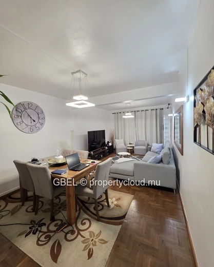 Spacious 3-Bed Apartment 107 m² – Central Curepipe
