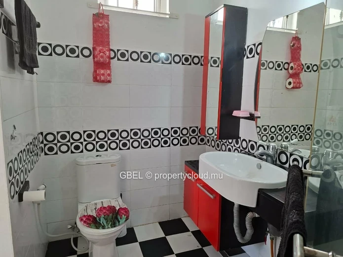 House For Rent – Belle Rose