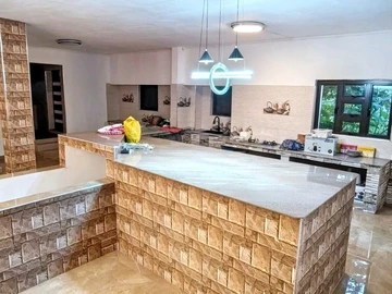 5 Bedroom Villa